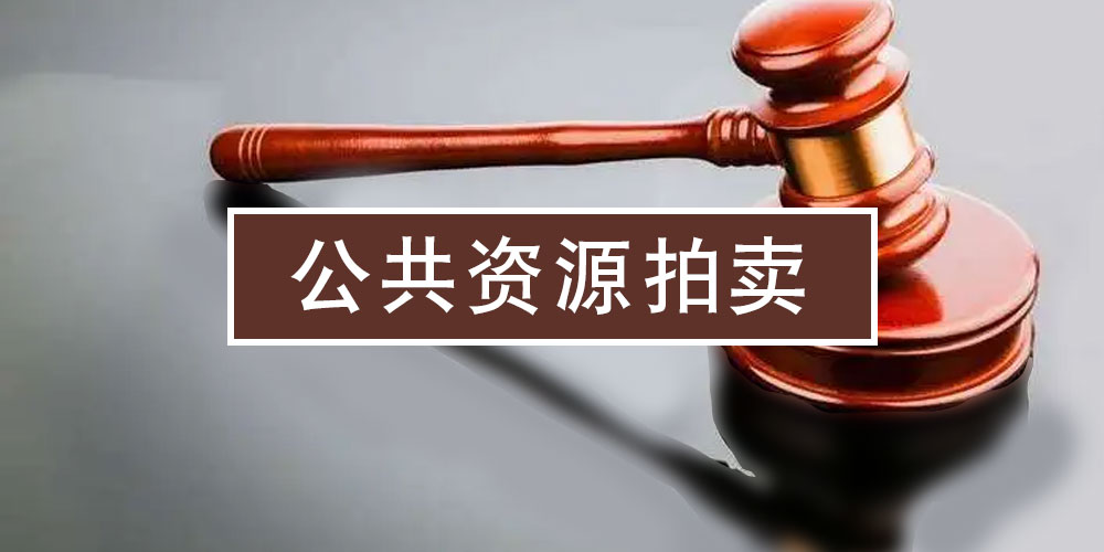 模具制造的齿轮箱盖。